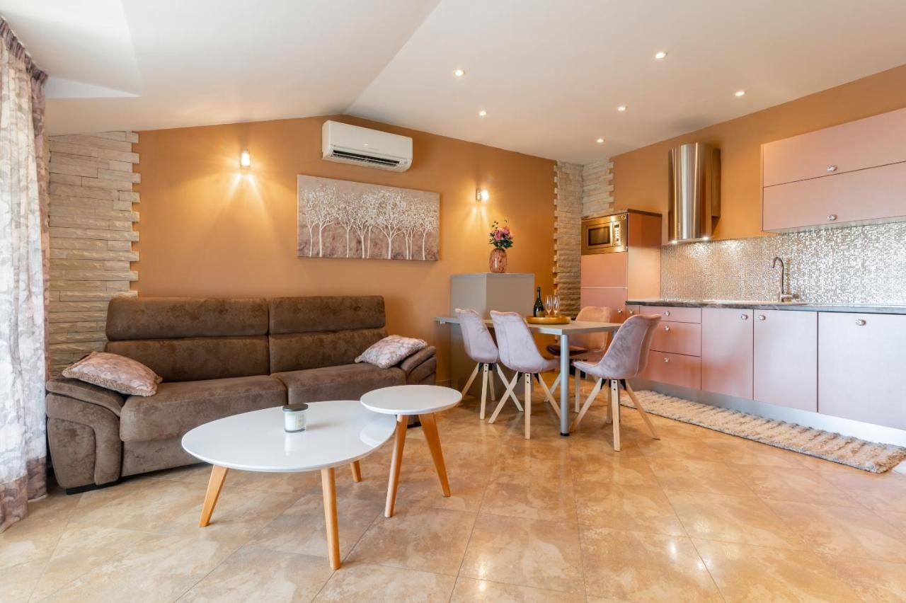 Deluxe Suite Bambi With Panoramic View Zadar Exterior foto
